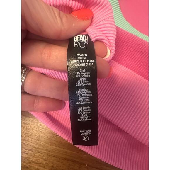 Beach Riot Activewear Top Cropped NWT Bright Pink Women’s Medium - Picture 4 of 5